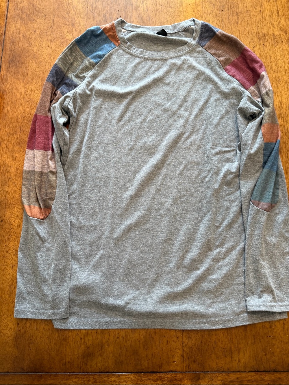 Striped Sleeve Raglan Long Sleeve Top - Gray with Multicolor Stripes size small